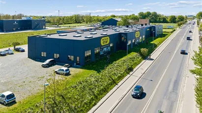 Erhvervslokaler/haller med høj synlighed – ud til Nyborgvej i Odense SØ